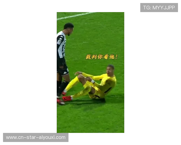 姆巴佩底线处连续假动作骗过门将